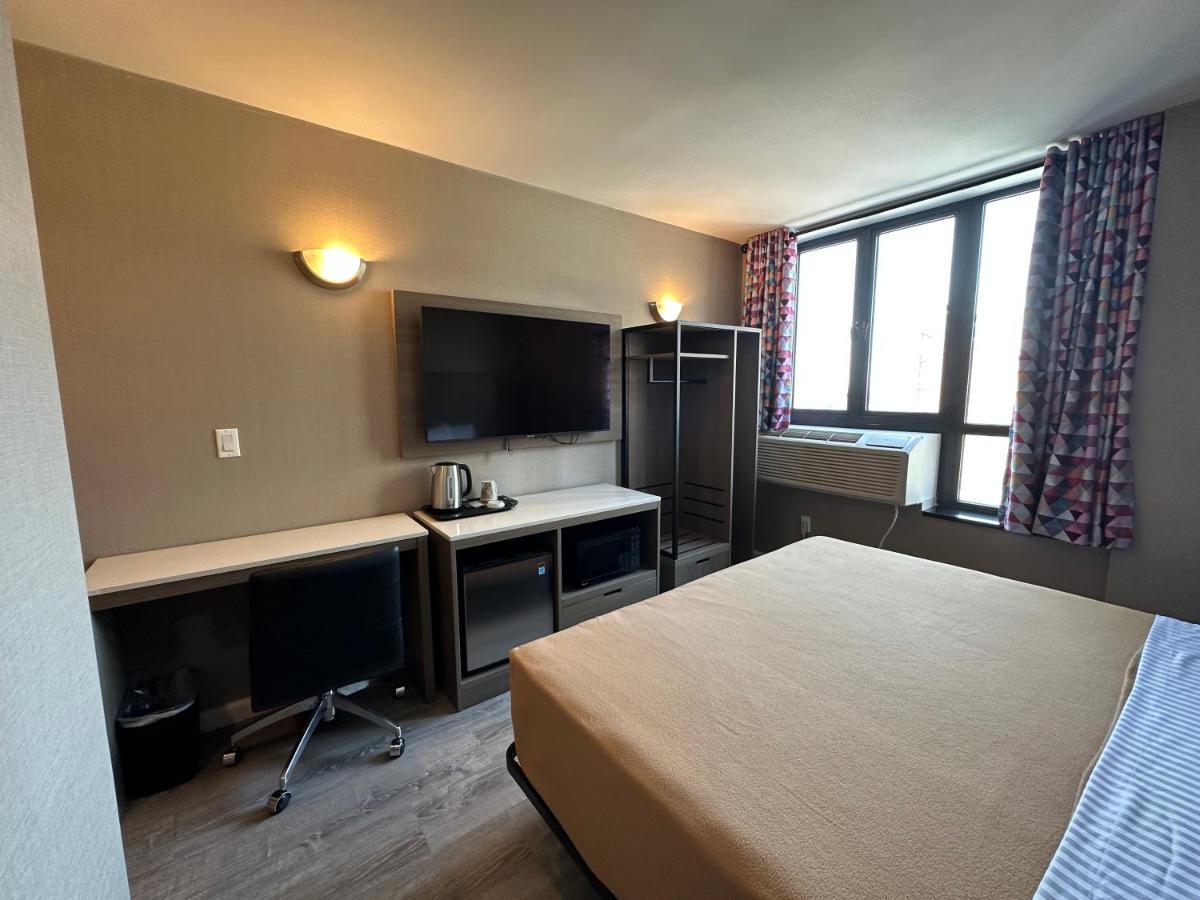 Regal Inn & Suites New York Laguardia Hotel Eksteriør billede