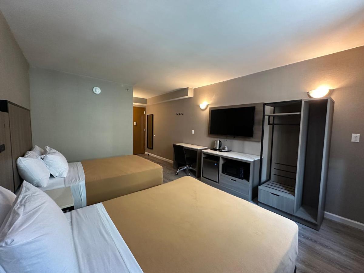 Regal Inn & Suites New York Laguardia Hotel Eksteriør billede